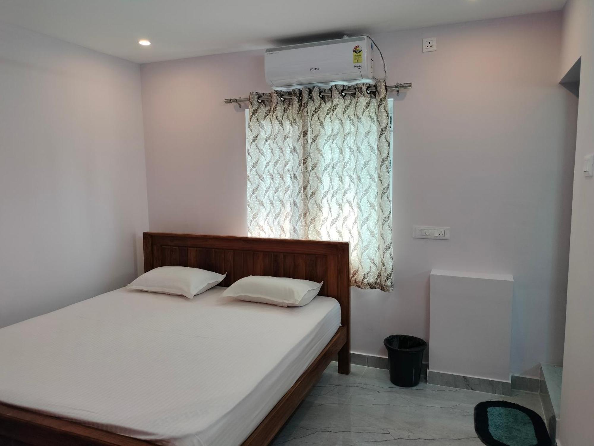 Отель Teja Residency Alandurai Экстерьер фото