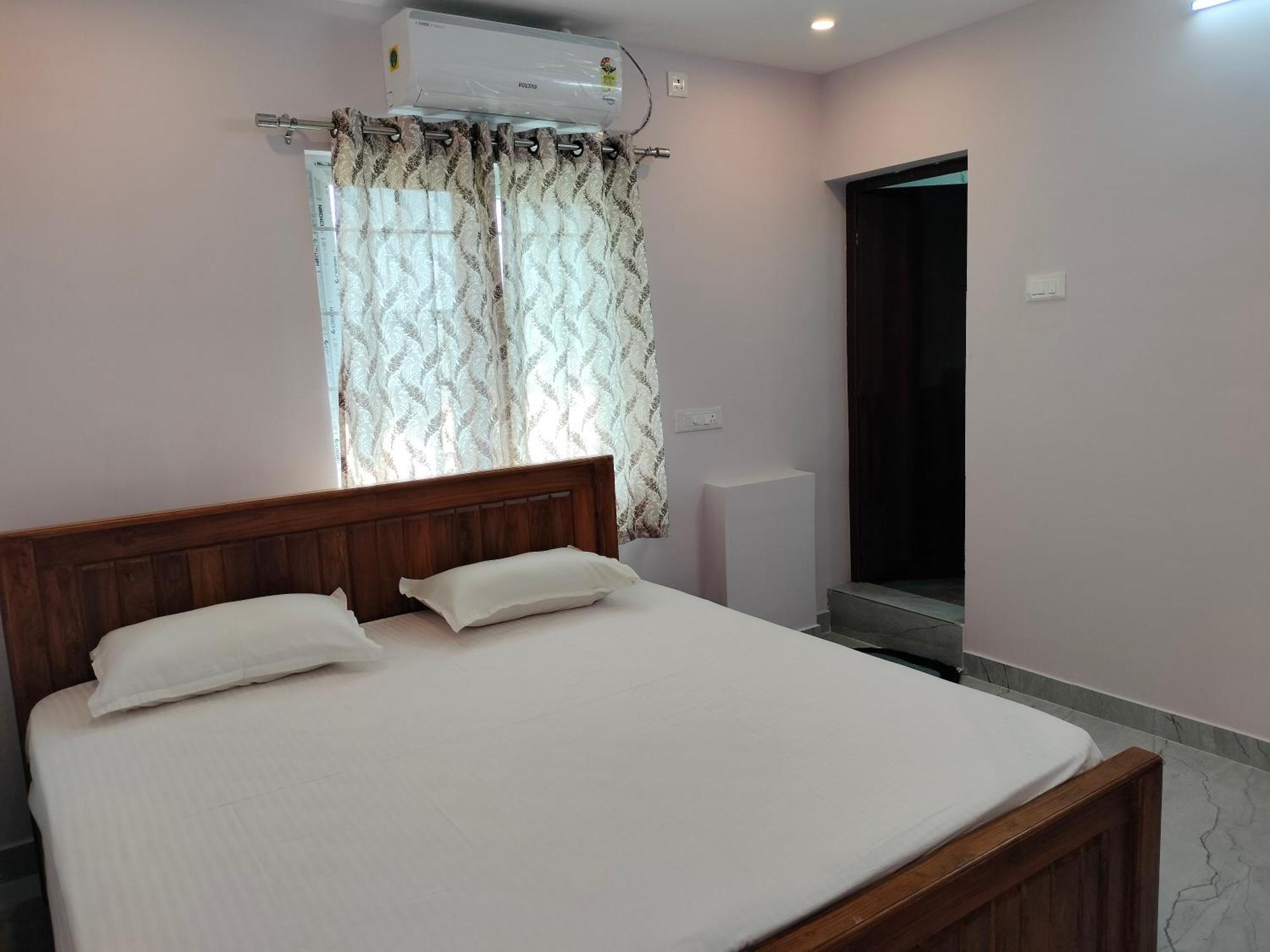 Отель Teja Residency Alandurai Экстерьер фото
